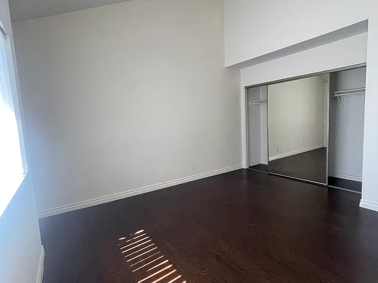 1115 Alameda Ave #1 — Photo 8