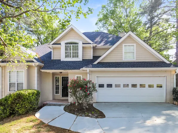 671 Woodstone Rd, Lithonia, GA 30058