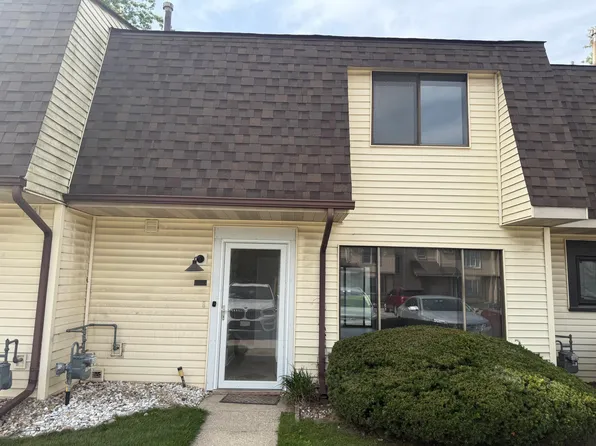 6034 Virginia St, Merrillville, IN 46410