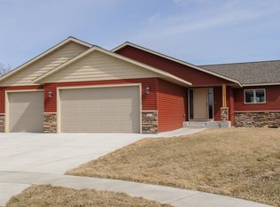 5110 Southern Ridge Ln SW, Rochester, MN 55902