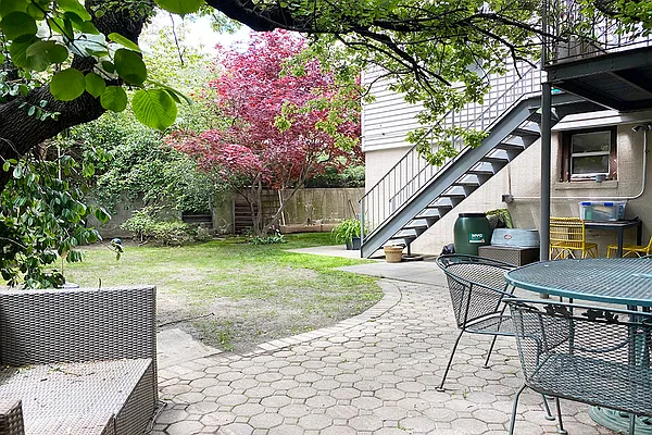 Sold by Corcoran | media 31