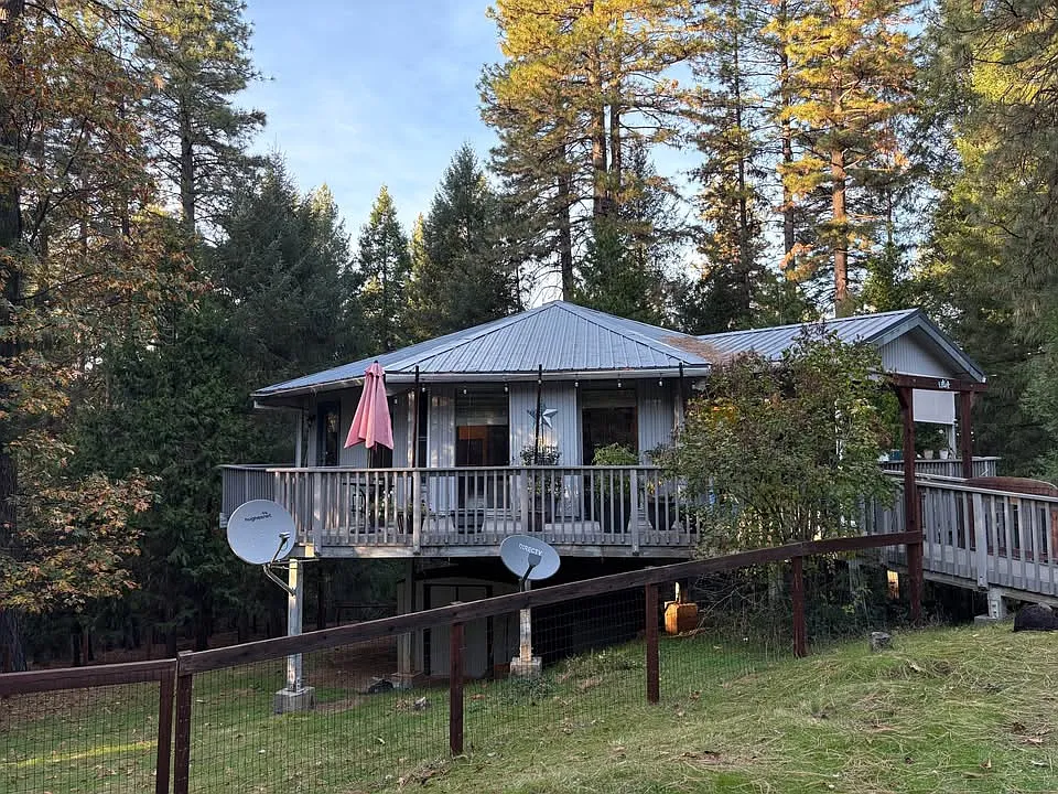 2 bed, 1250 sqft, $2,195 — Photo 2