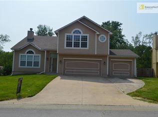 13412 Bristol Ave, Grandview, MO 64030