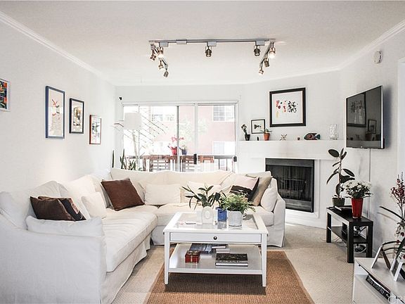 2nd image of 21450 Burbank Blvd APT 202