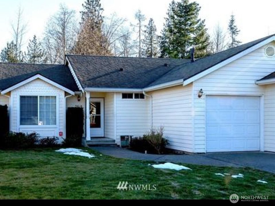 1st image of 2616 Roslyn Place