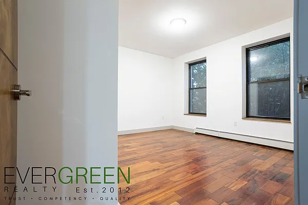 Rented by Pinn Realty | media 5