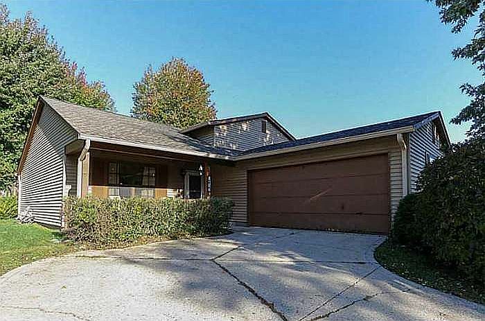 2nd image of 6418 Banta Cir