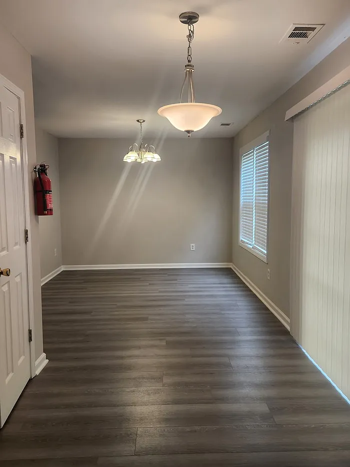 3 bed, 2.5 bath, 1494 sqft, $1,925 — Photo 4