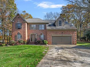 6200 Crestwick Ct, Charlotte, NC 28269