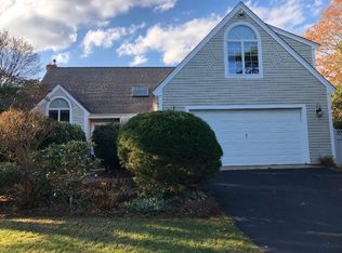 10 Aries Ln, Mashpee, MA 02649