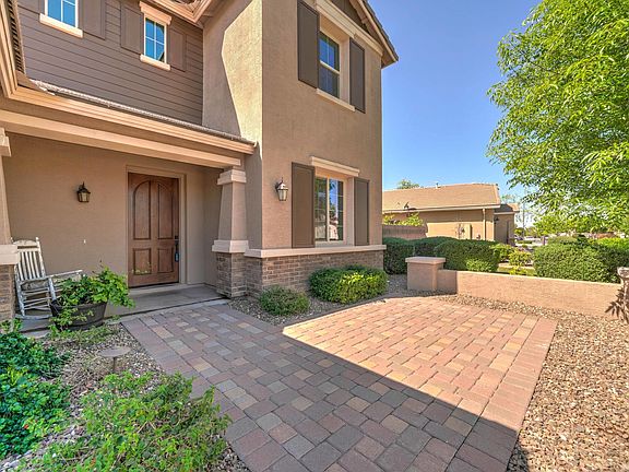 5th image of 2521 E Eleana Ln