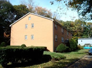 50 Grove St APT 2, Manchester, CT 06042