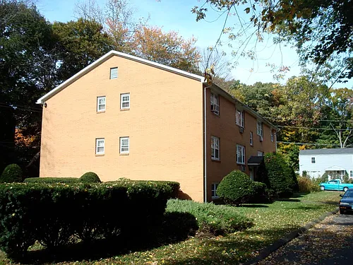 50 Grove St #2 Photo 1