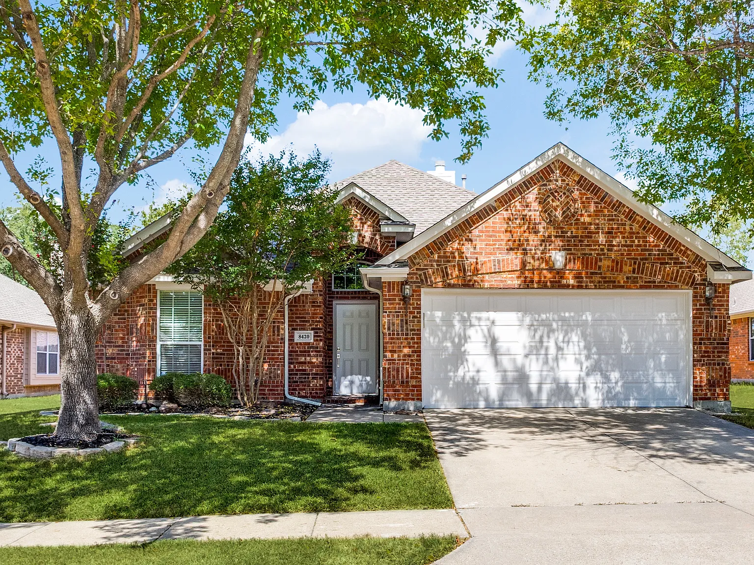 3 bed, 1716 sqft, $2,400 — Photo 1