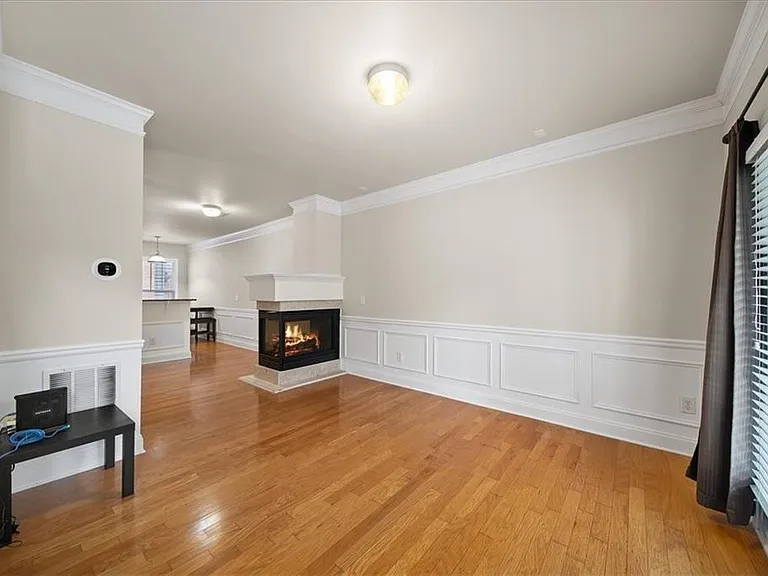 205 16th St NW #18 — Photo 31