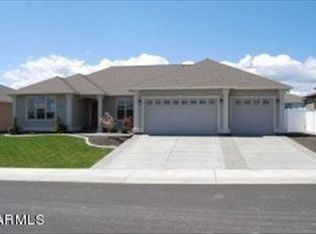 214 S 92nd Ave, Yakima, WA 98908