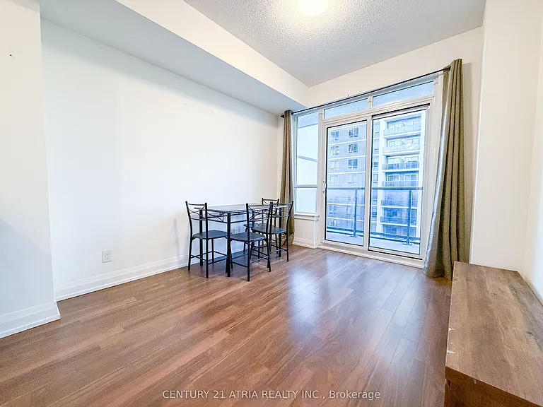 7161 Yonge St #735 — Photo 5