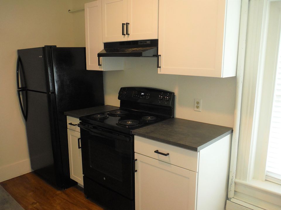 2nd image of 9 Sherman Ave APT 5