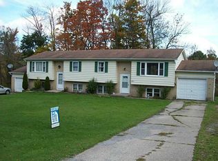 8547 Kirsch Rd, Erie, PA 16510