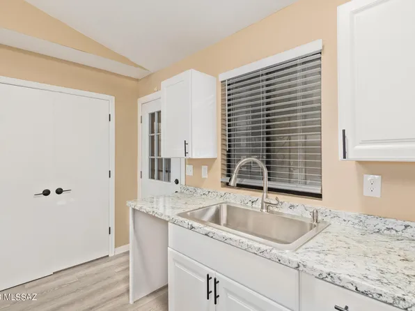 2757 N Pacific Dr, Tucson, AZ 85705