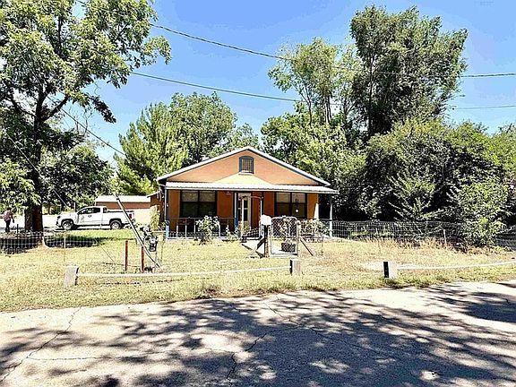 2nd image of 110 Duran Ave