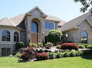 833 Hidden Cave Rd, Madison, WI 53717