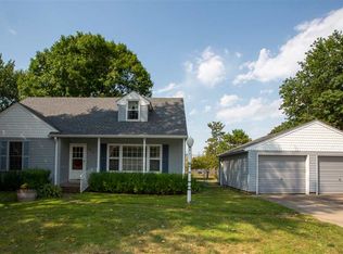 2917 Dallas Dr, Cedar Falls, IA 50613