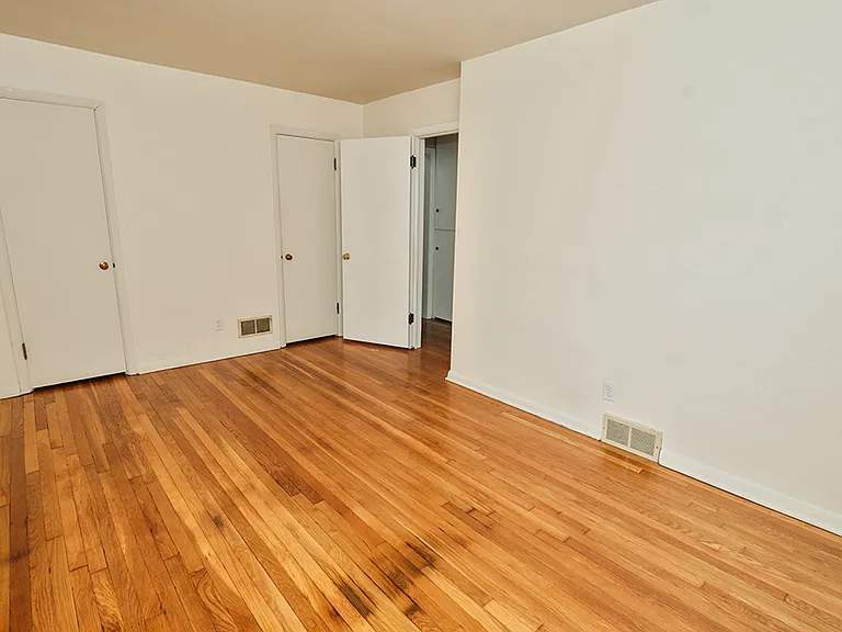 62 Edgevale Rd — Photo 27