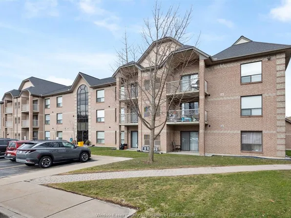 401 Grand Marais Rd W, Windsor, ON