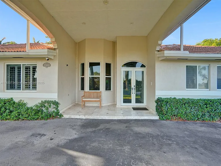 12401 SW 77th St — Photo 71