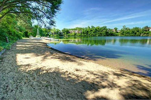 3rd image of 1410 Lake Shore Dr #1
