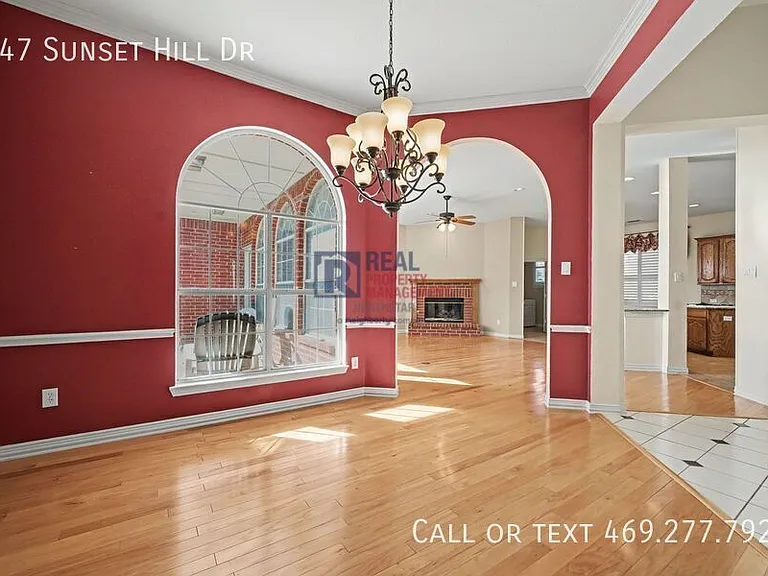 947 Sunset Hill Dr — Photo 5