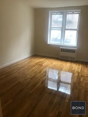 Rented by Bond New York | media 17