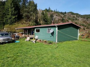 95263 North Way Ln, North Bend, OR 97459