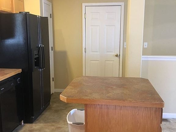 4th image of 2715 Bluebells Dr