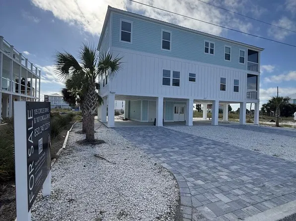 107 Circle Dr, Mexico Beach, FL 32456