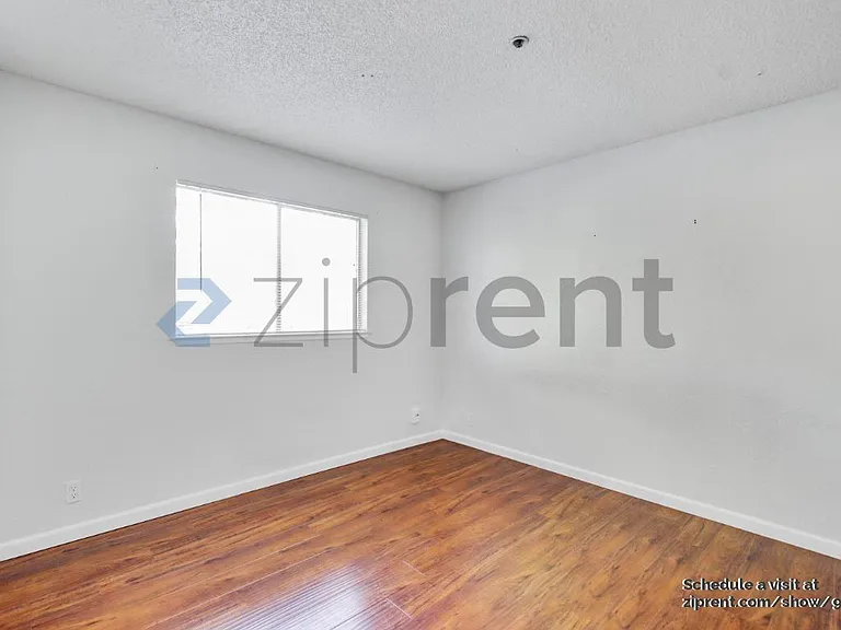 3626 Hallelujah Ct #3 — Photo 10