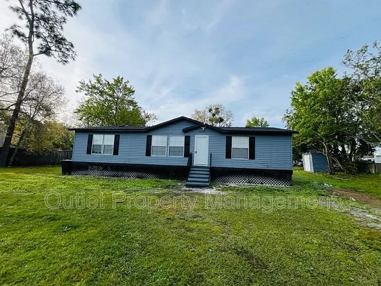 15710 Bermuda St — Photo 1