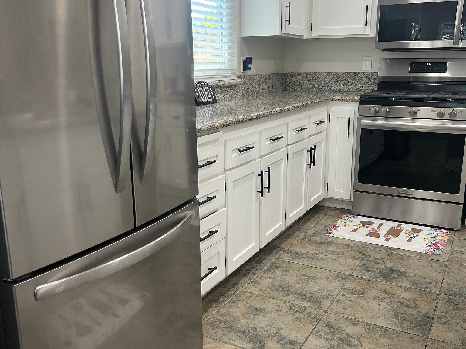 3 bed, 1558 sqft, $3,000 — Photo 3