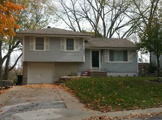 4827 N Sycamore Dr, Kansas City, MO 64119
