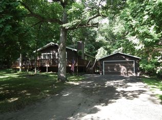 22 Carribean Dr, Putnam, IL 61560