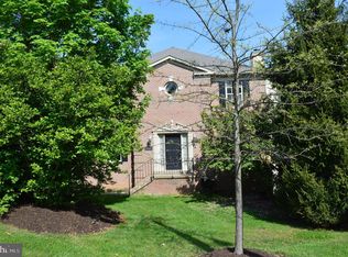 16853 Capon Tree Ln, Woodbridge, VA 22191