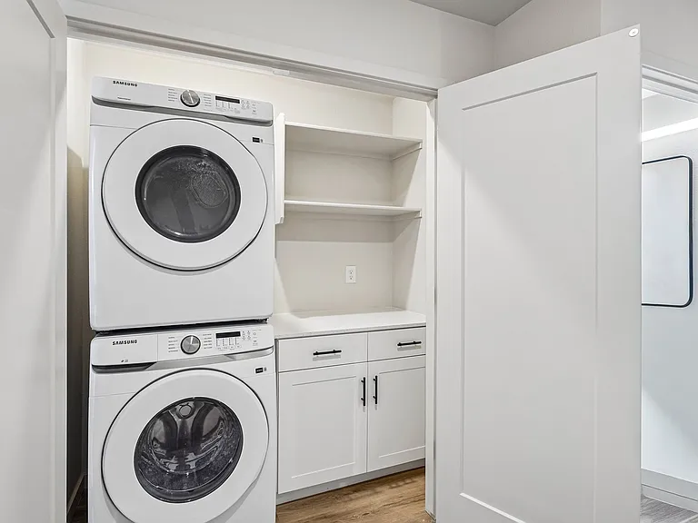 Full size washer/dryer