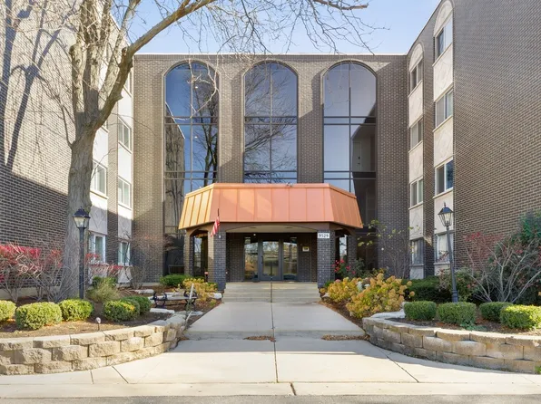9529 Bronx Ave APT 306, Skokie, IL 60077