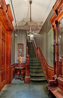 Sold by Corcoran | media 21