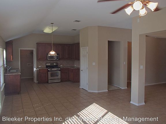 3rd image of 4228 Veiled Falls Dr