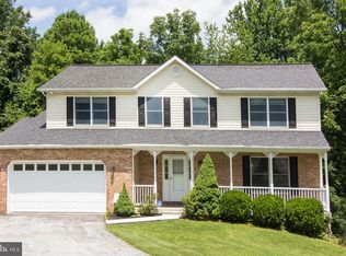 1041 Morgan Run Dr, Finksburg, MD 21048