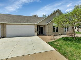 1265 Golfview Ct NW, Hutchinson, MN 55350