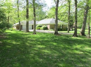 2120 Burd Hvn, Freeport, IL 61032