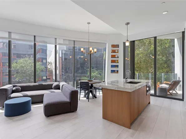 2831 S Bayshore Dr Unit 408, Miami, FL 33133